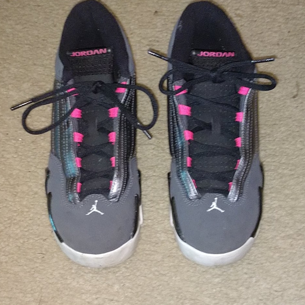 Black and pink jumpman jordans